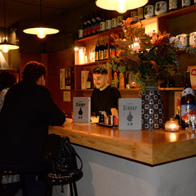 shizuku in der Ginger Sake Bar