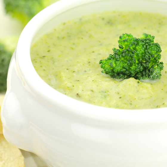 Broccoli-Suppe mit Sake