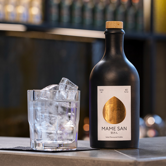Mame San | On the rocks